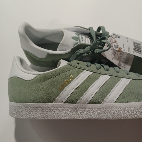 Adidas Gazelle Green and White Sneakers - Picture 5 of 9
